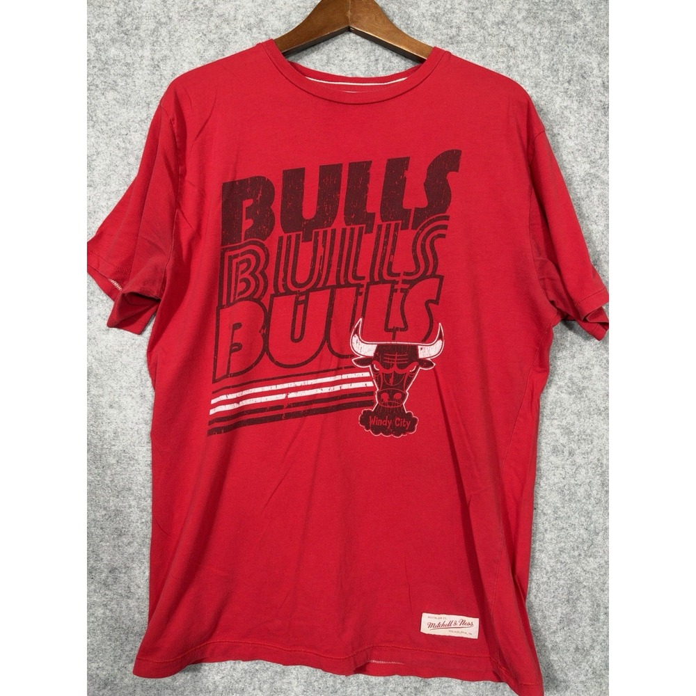 Mitchell & Ness Chicago Bulls T Shirt Mens XL Red Windy City NBA Tailored Fit